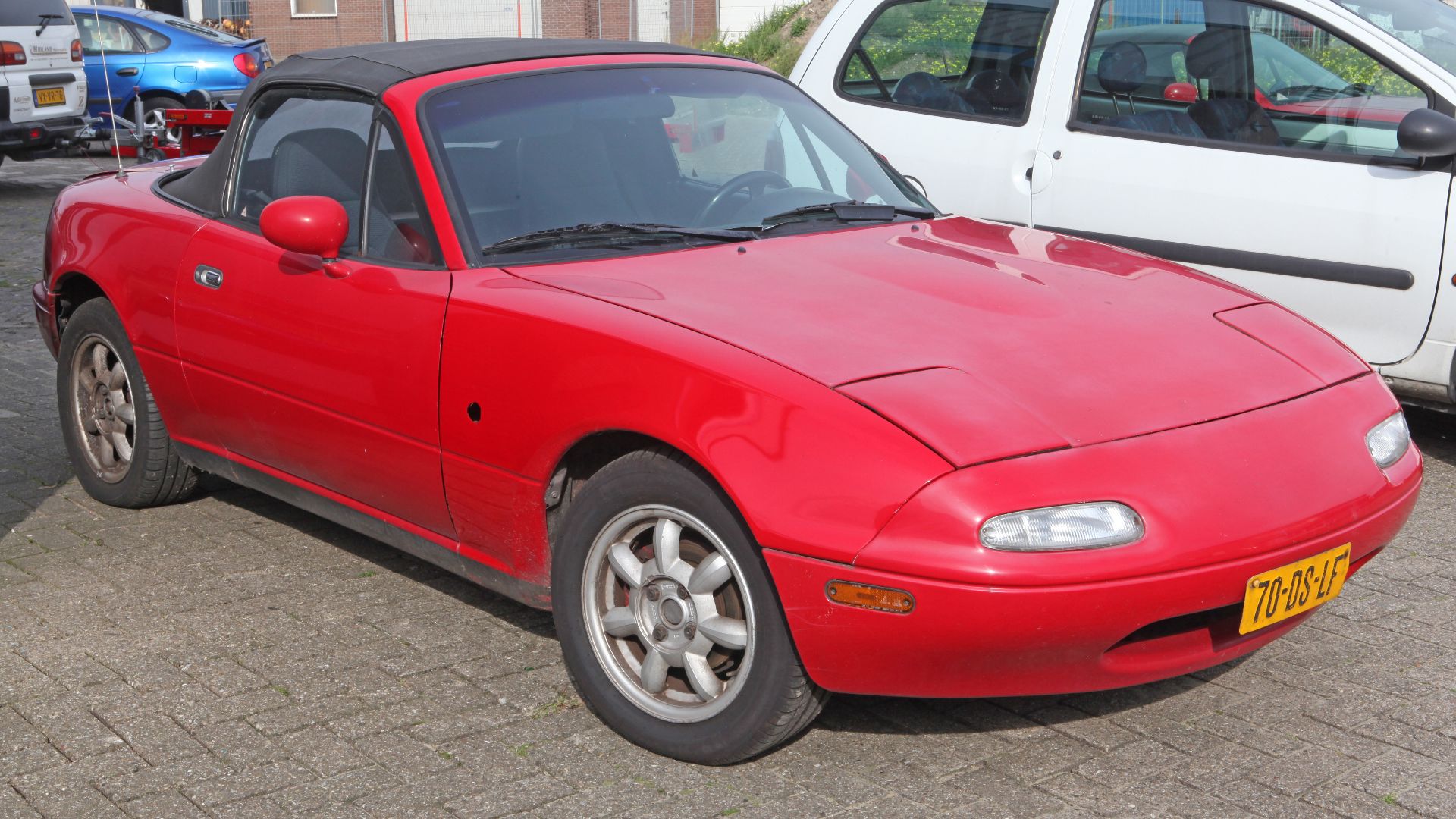 File:1990 Mazda MX 5 Miata 1.8 (8066696559).jpg