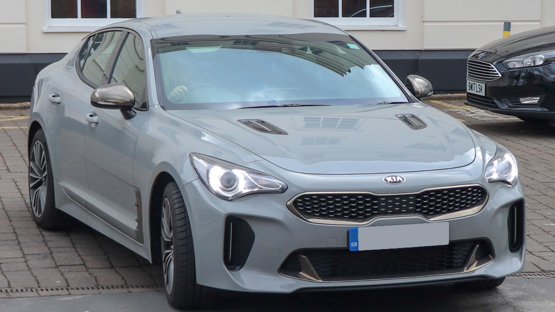 File:2018 Kia Stinger GT-Line CRDi ISG 2.2.jpg