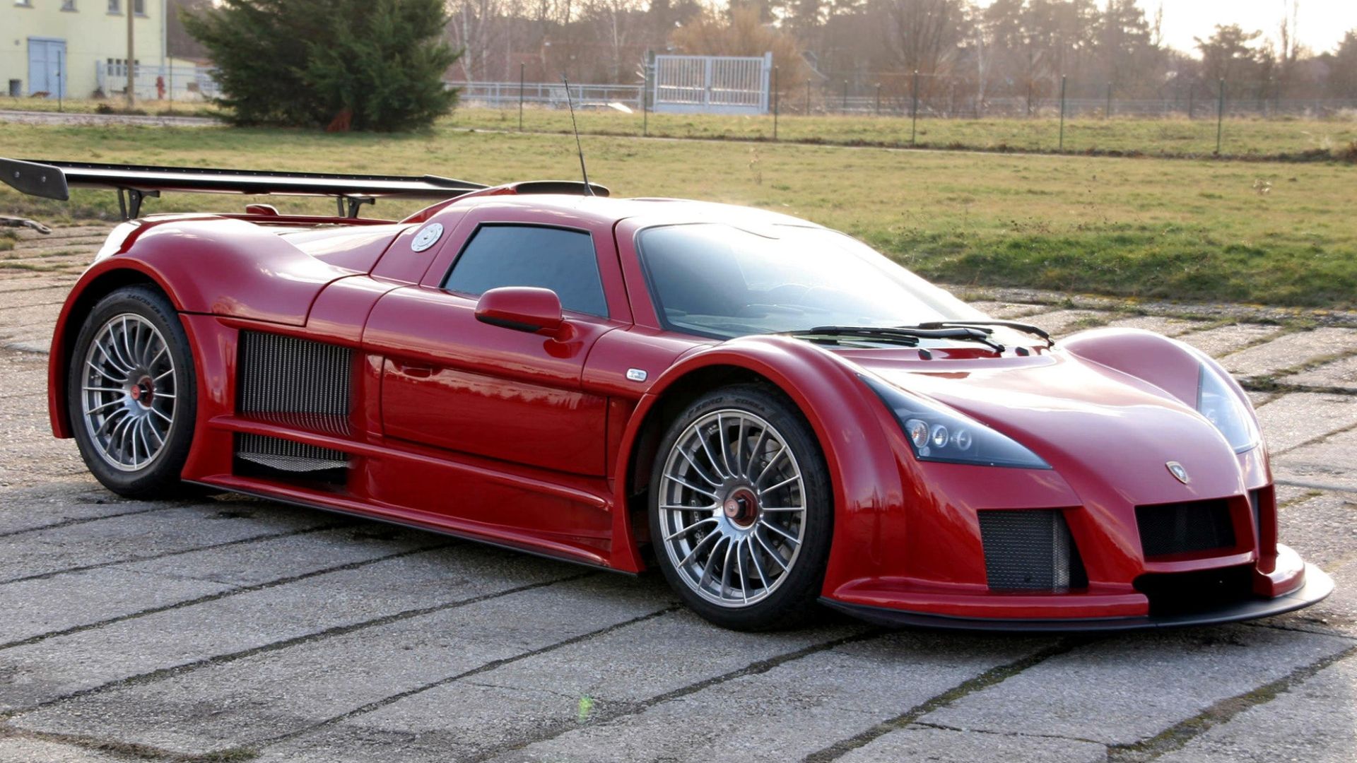 File:Gumpert Apollo S (2010).jpg