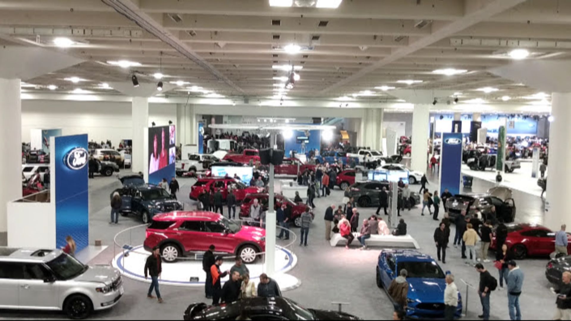 File:2019 SF Auto Show.jpg