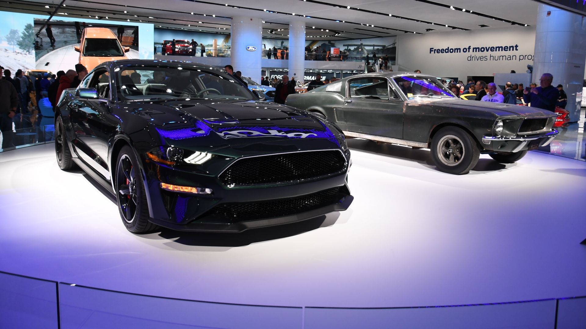 File:2019 and 1968 Ford Bullitt Mustang -- 2018 North American International Auto Show in Detroit (39446282940).jpg