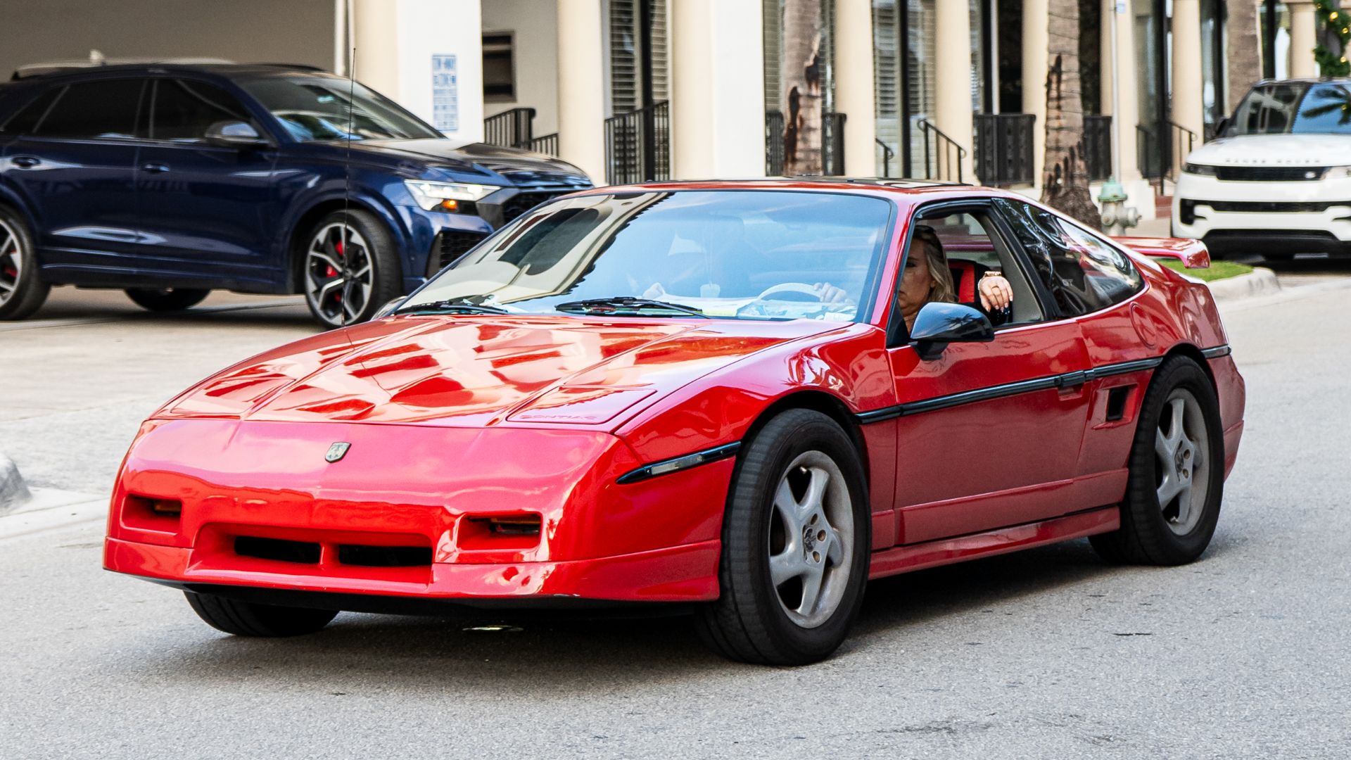 File:Pontiac Fiero (1987) Miami Metro Area, USA.jpg