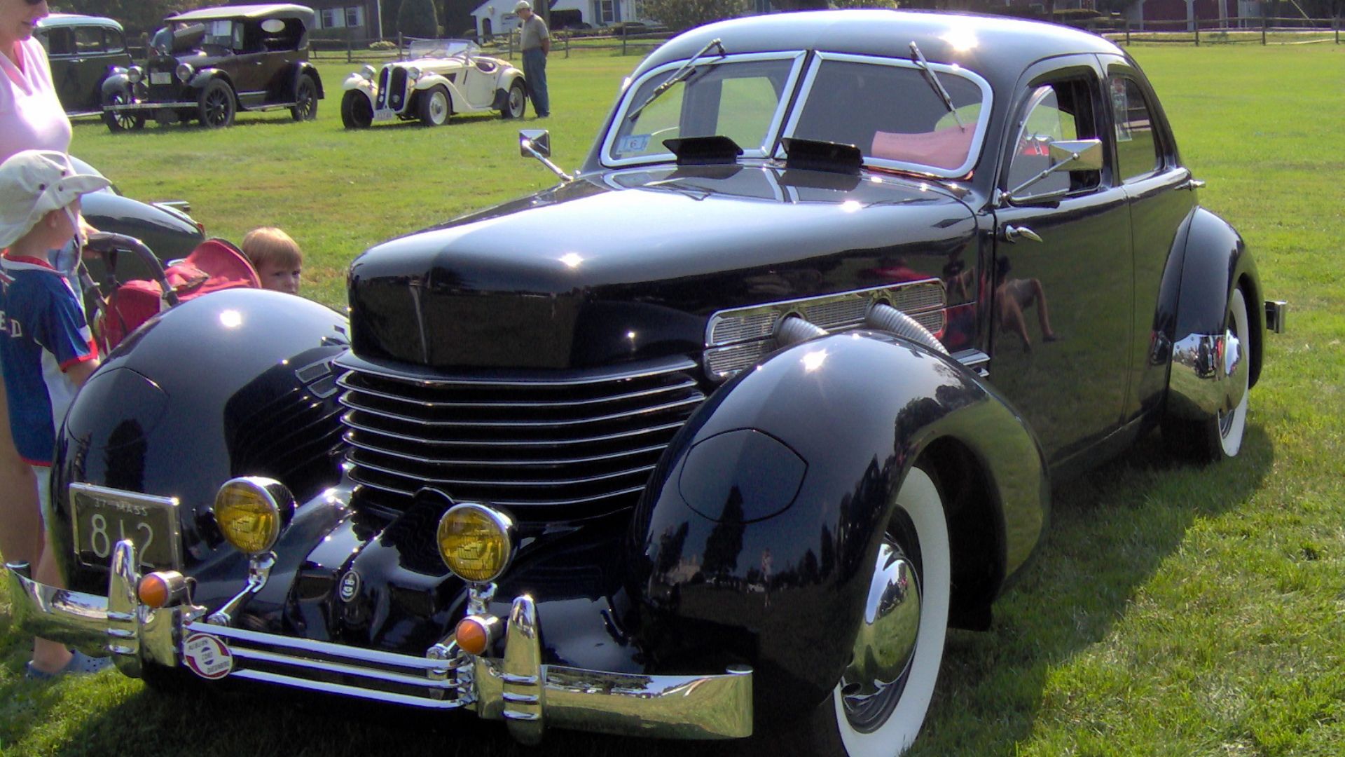 File:1937 Cord 812.JPG