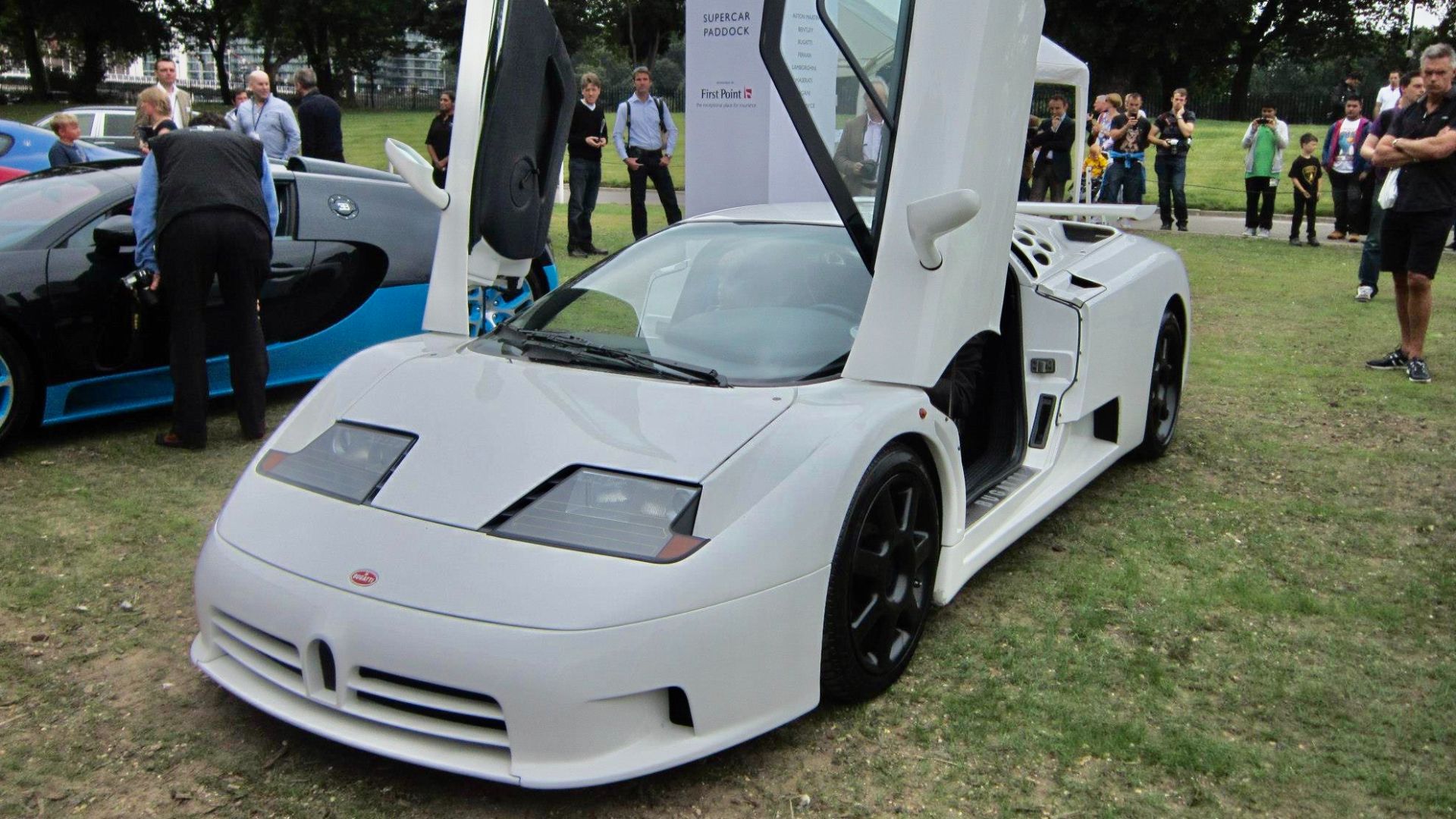 File:Bugatti EB110 at Chelsea Auto Legends 2012 (Ank Kumar) 01.jpg