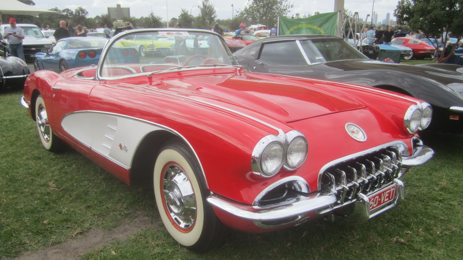 File:1960 Chevrolet Corvette.jpg
