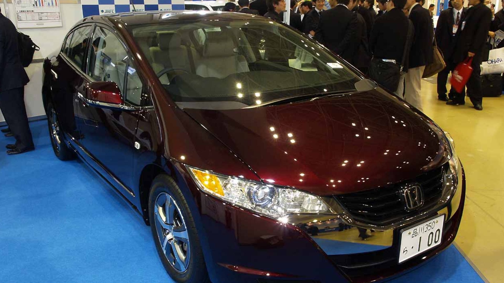 File:FCX Clarity (Japan version).jpg