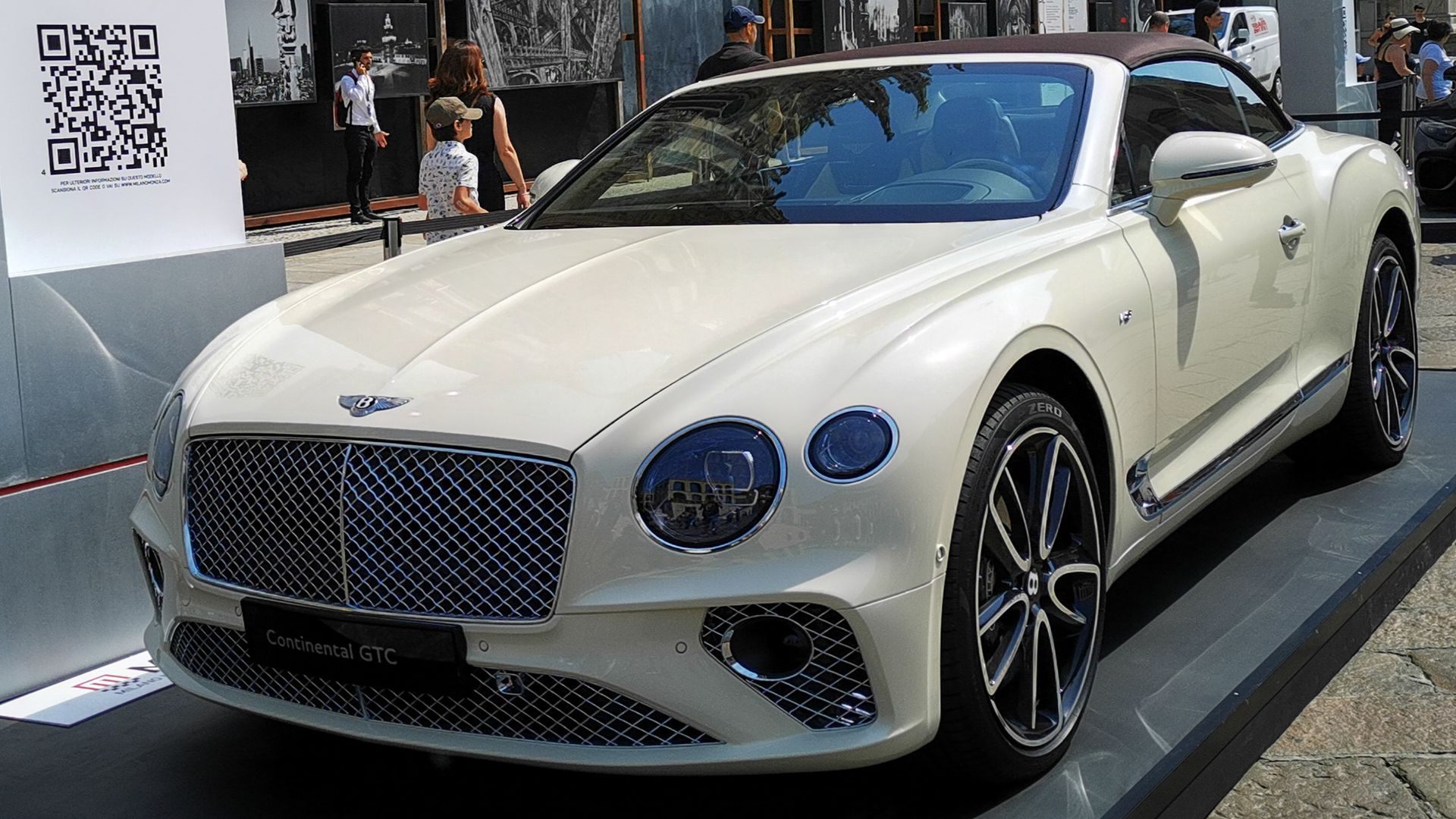 File:Bentley Continental GT V8 Convertible Milan 2022.jpg