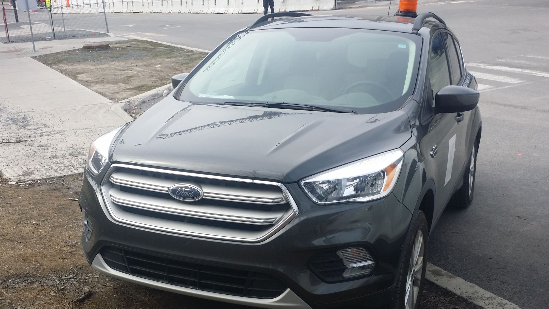 File:'17-'18 Ford Escape.jpg