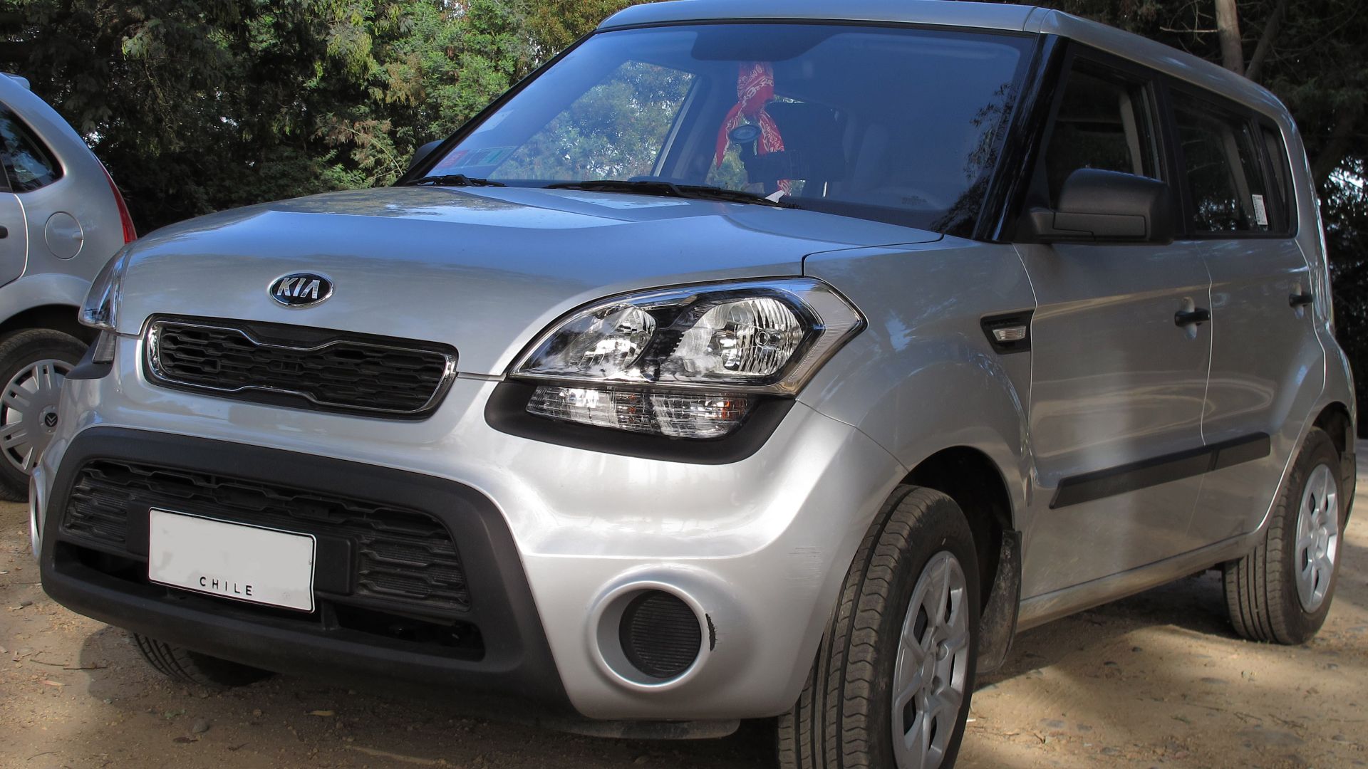File:Kia Soul 1.6 L 2013 (15460336508).jpg