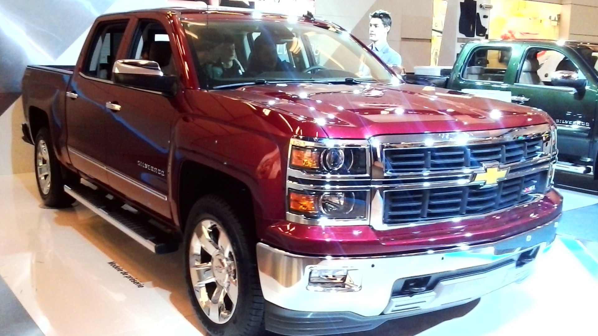 File:'13 Chevrolet Silverado HD Crew Cab (MIAS '13).jpg