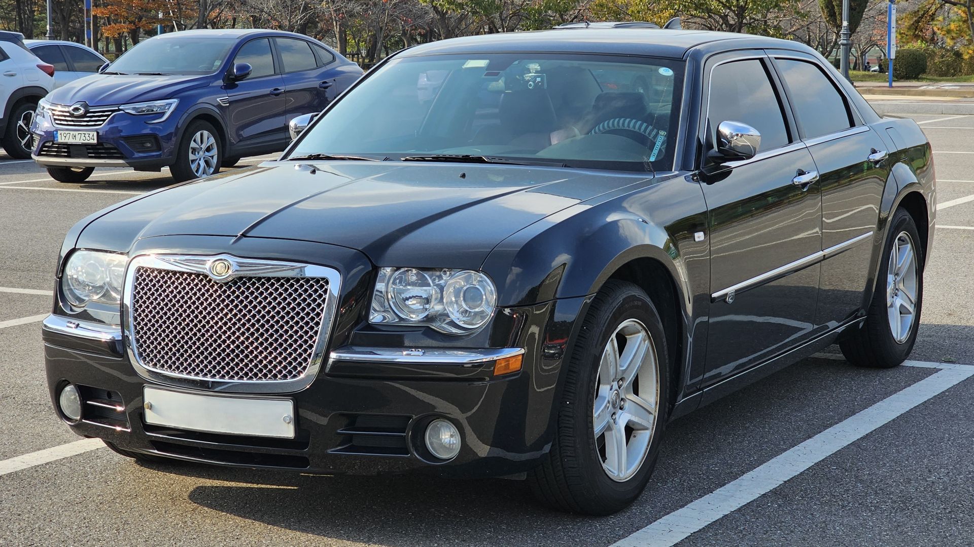 File:Chrysler 300 C LX Brilliant Black Crystal Coat (31).jpg