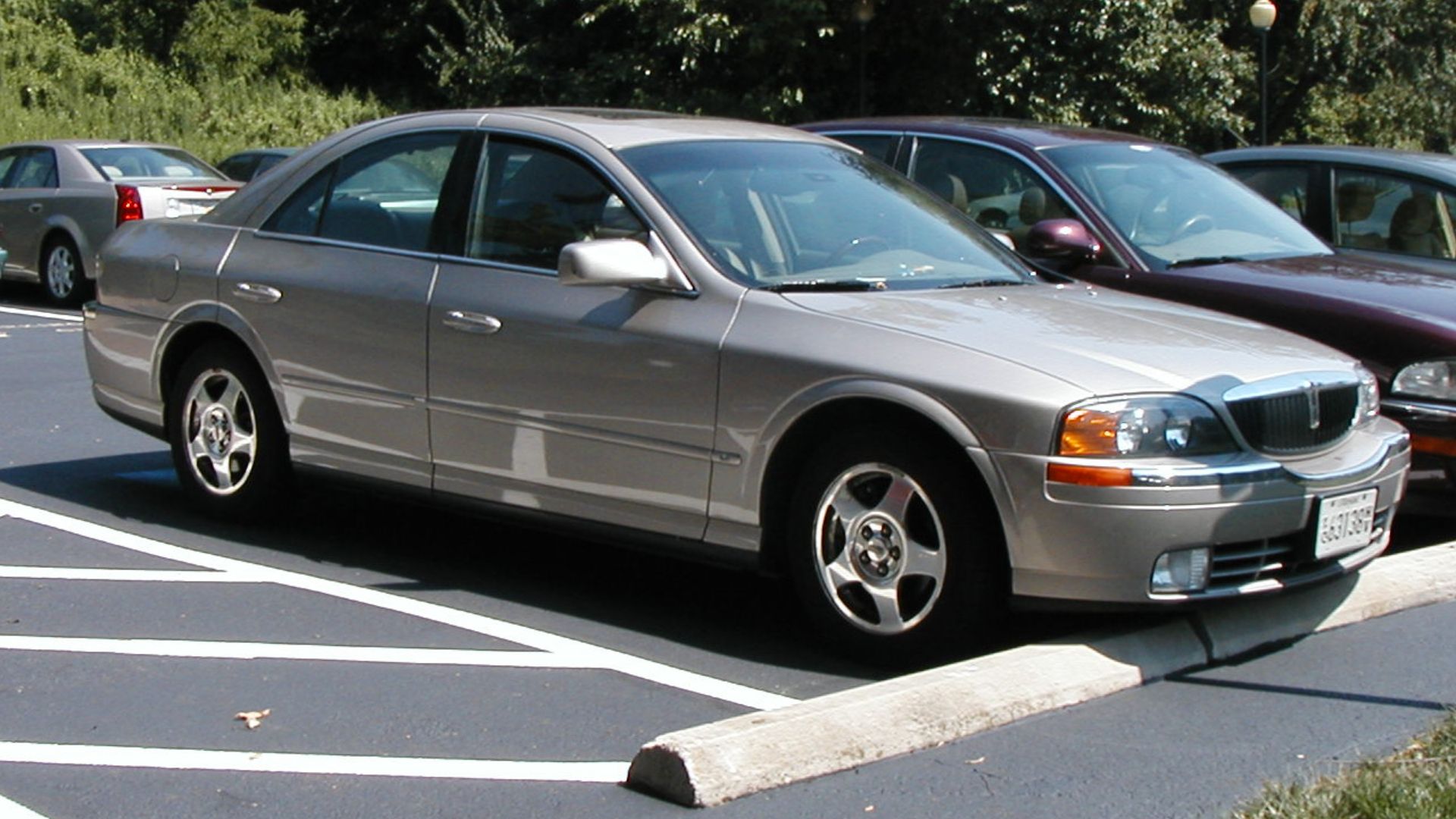 File:Lincoln LS.jpg