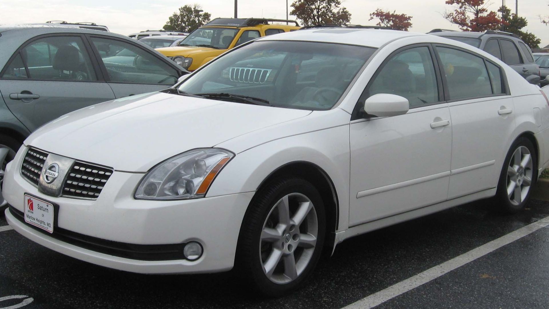 File:2004-2006 Nissan Maxima SE.jpg