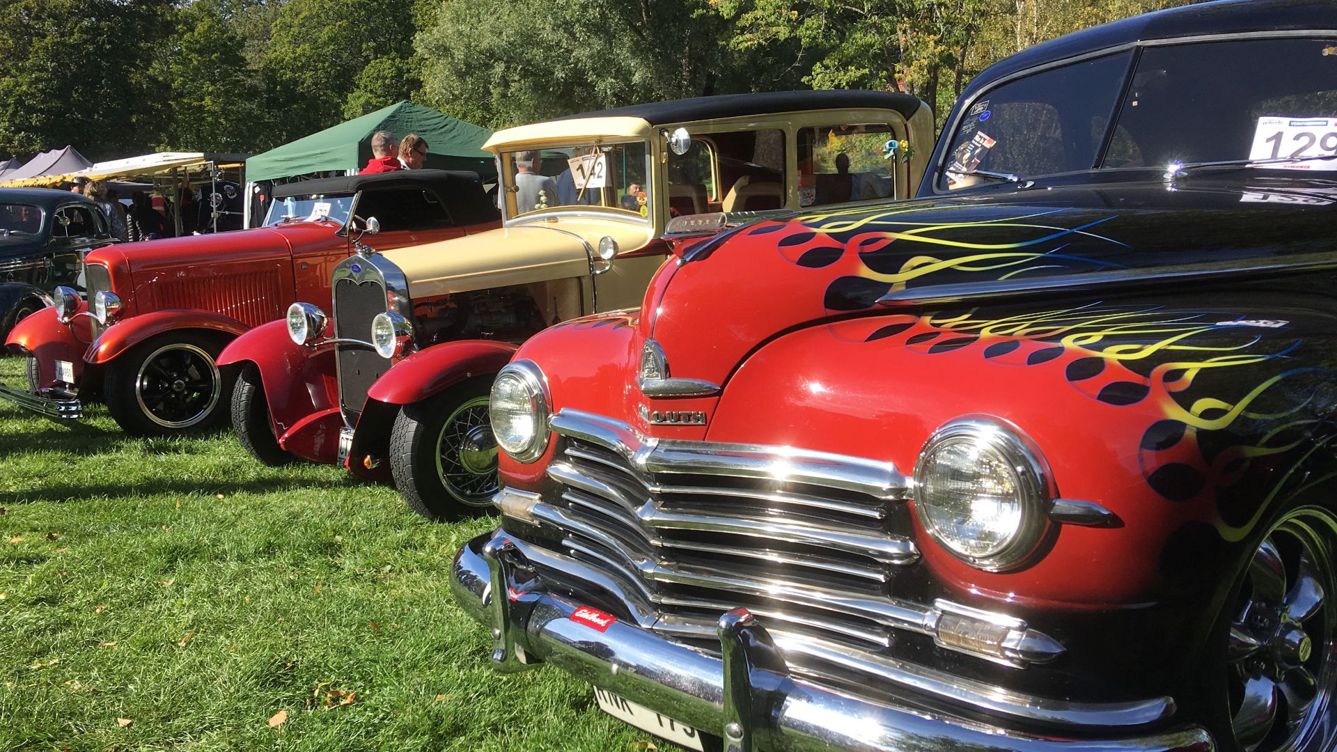 File:Classic Cars and Customs, Sundby gård, 2019c.jpg