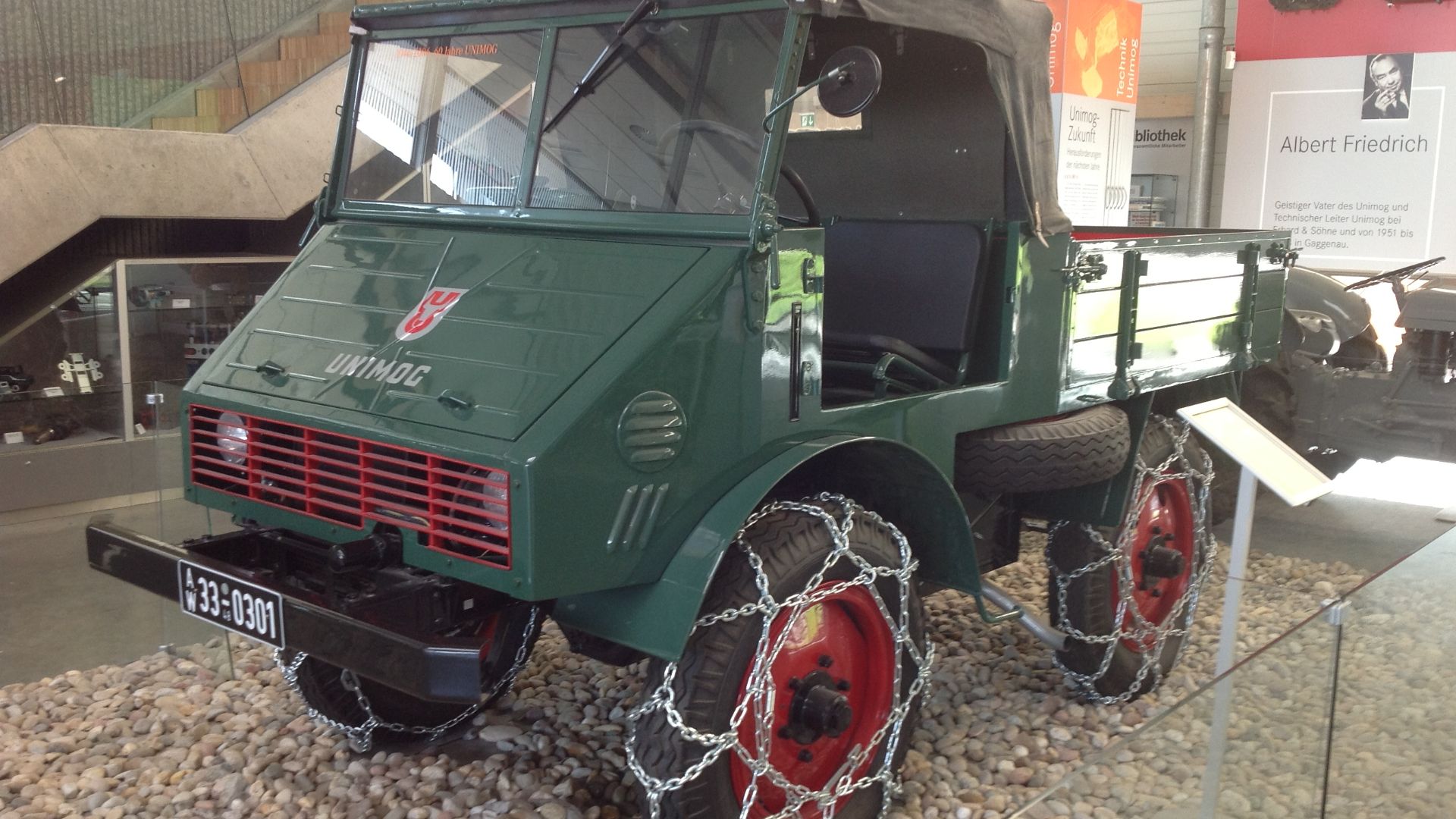 File:UnimogU6.jpg