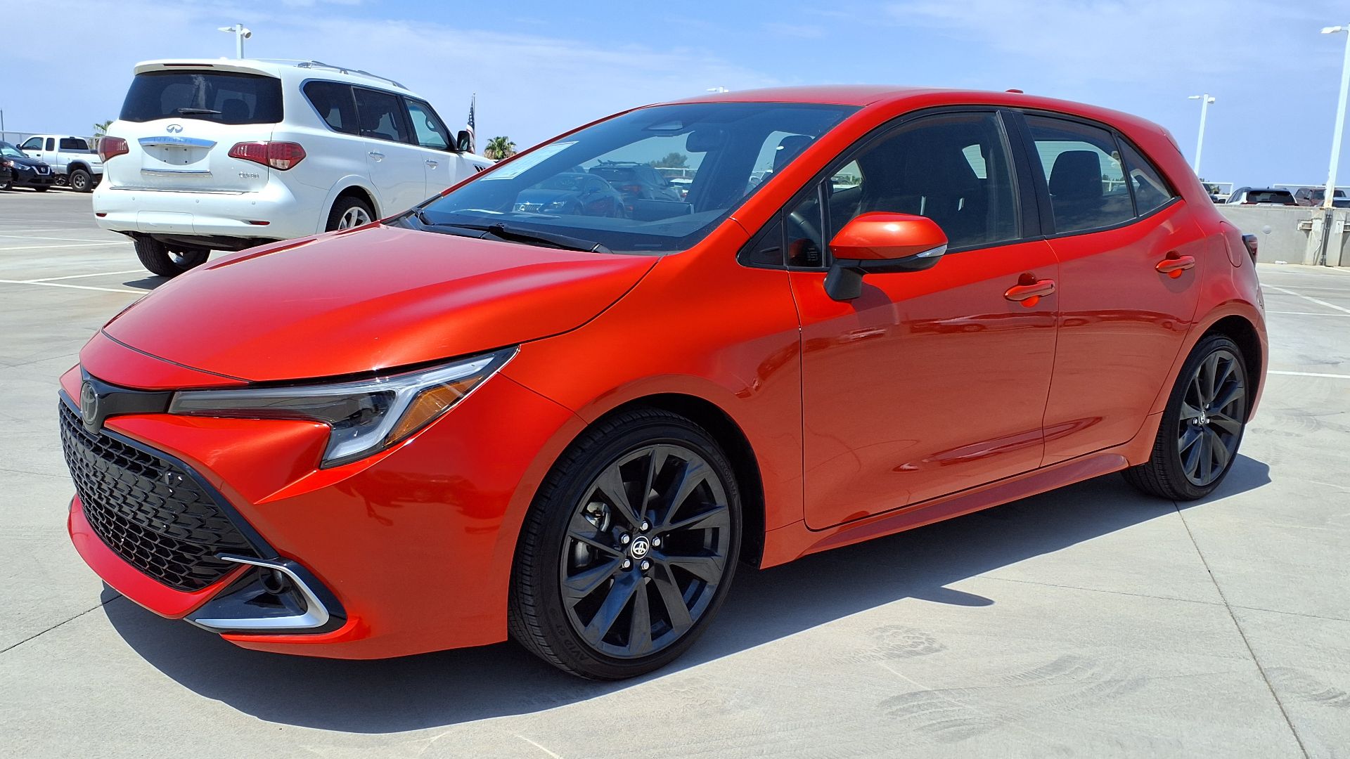 File:23 Toyota Corolla Hatchback XSE.jpg