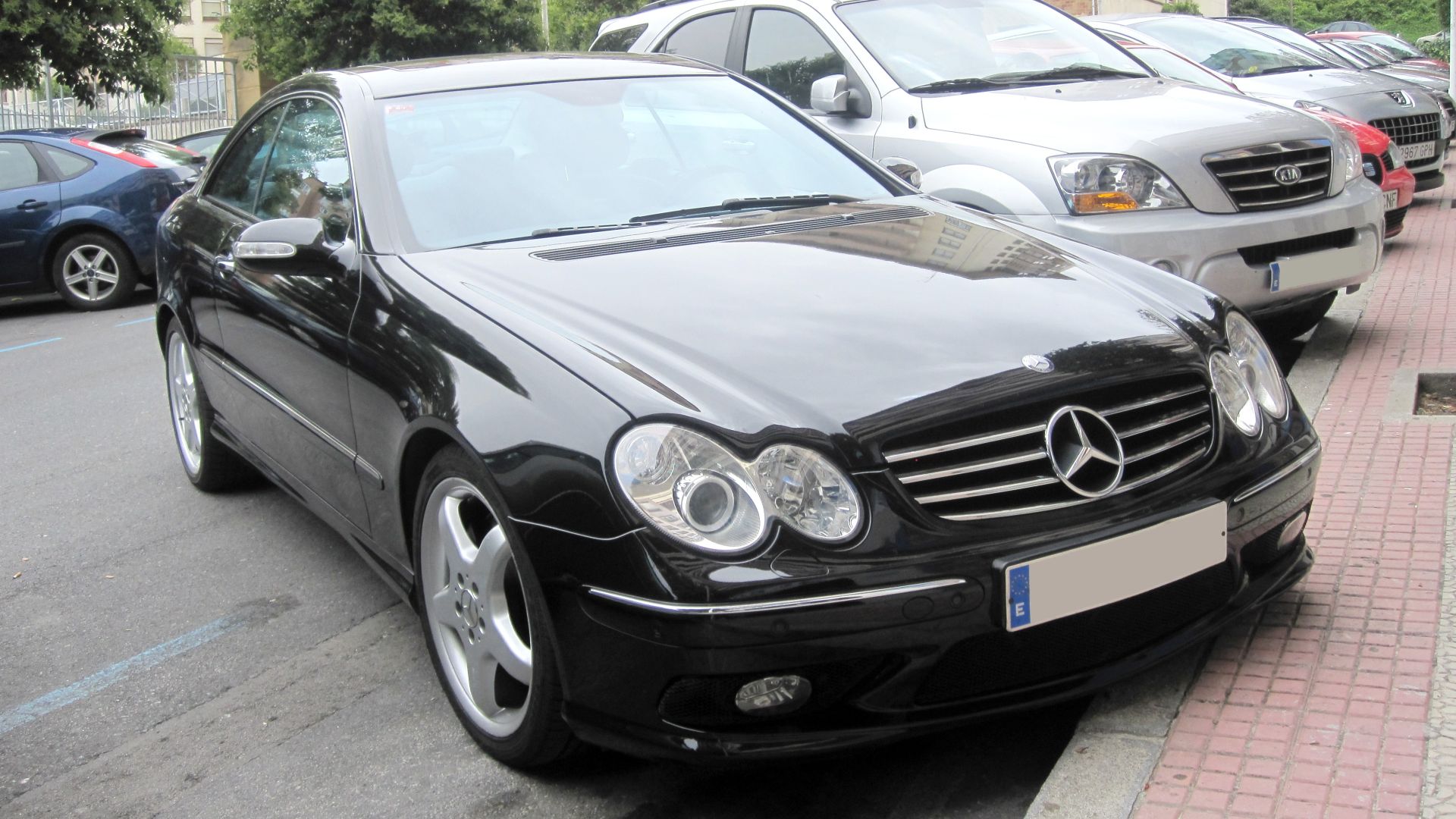 File:2003 Mercedes-Benz CLK 55 AMG (C209) (4794256392).jpg