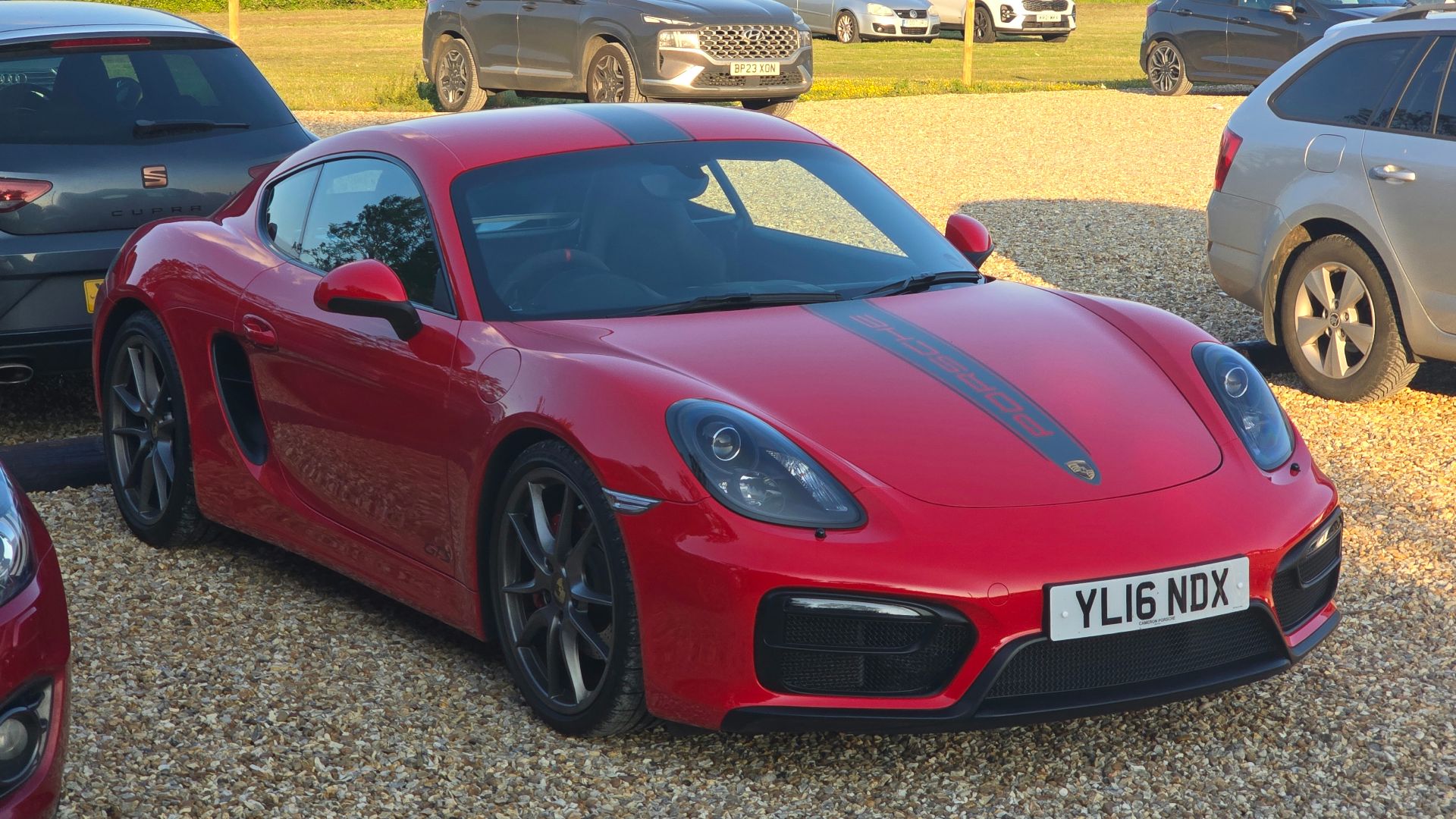 File:2016 Porsche 718 Cayman GTS.jpg