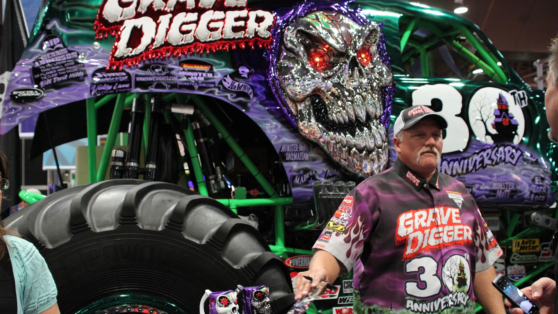 File:Dennis Anderson Grave Digger (8808213534).jpg