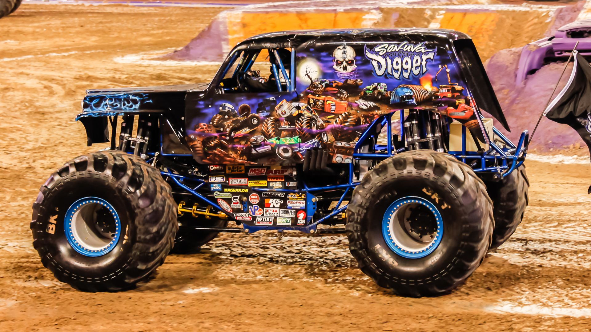 File:Son-uva Digger Monster Truck.jpg