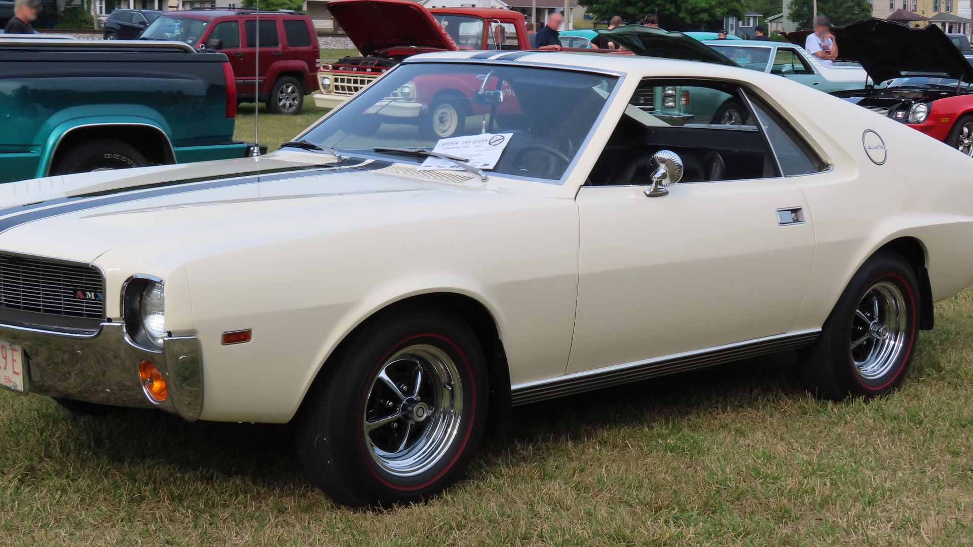 File:1968 AMC AMX 390 Go Package, front left (Cruisin' the River Lowellville Car Show, June 19th, 2023).jpg