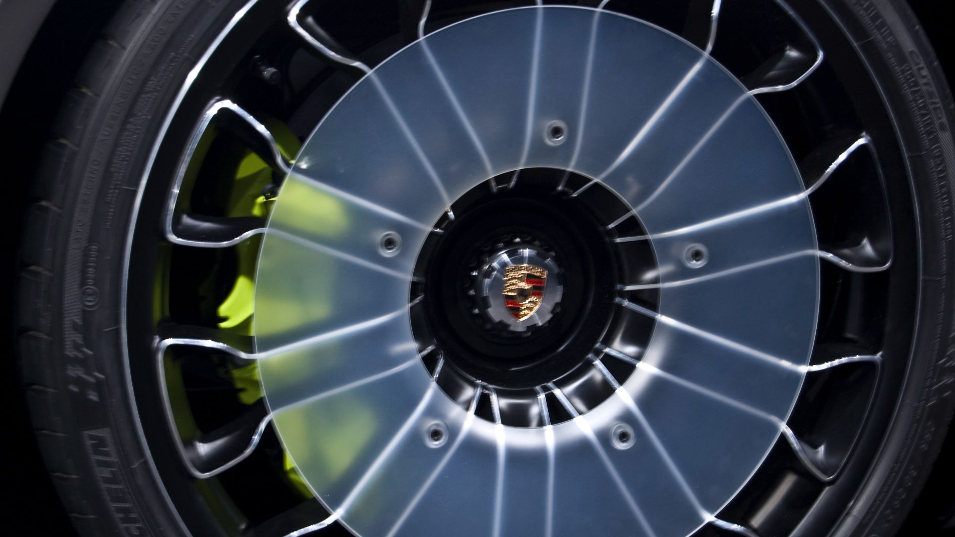 File:Porsche 918 Spyder wheel.jpg