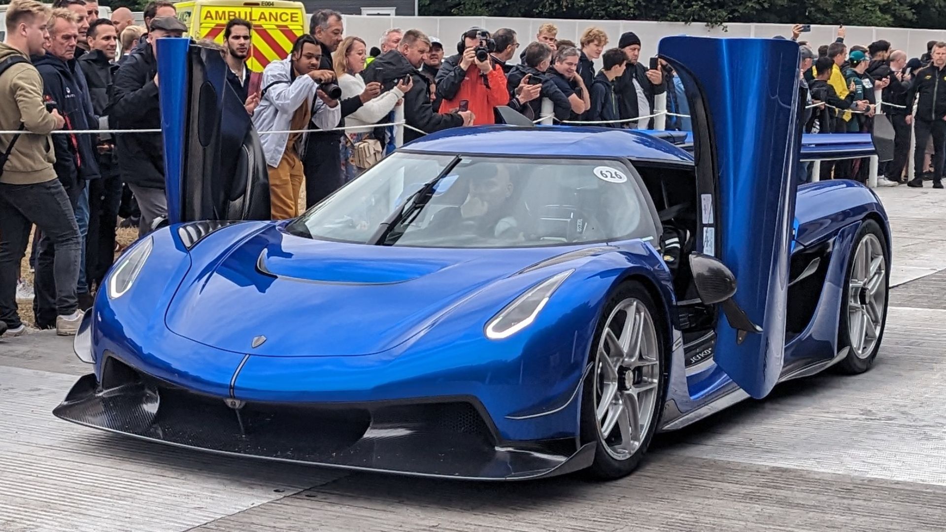 File:2023 Koenigsegg Jesko Attack 1.jpg