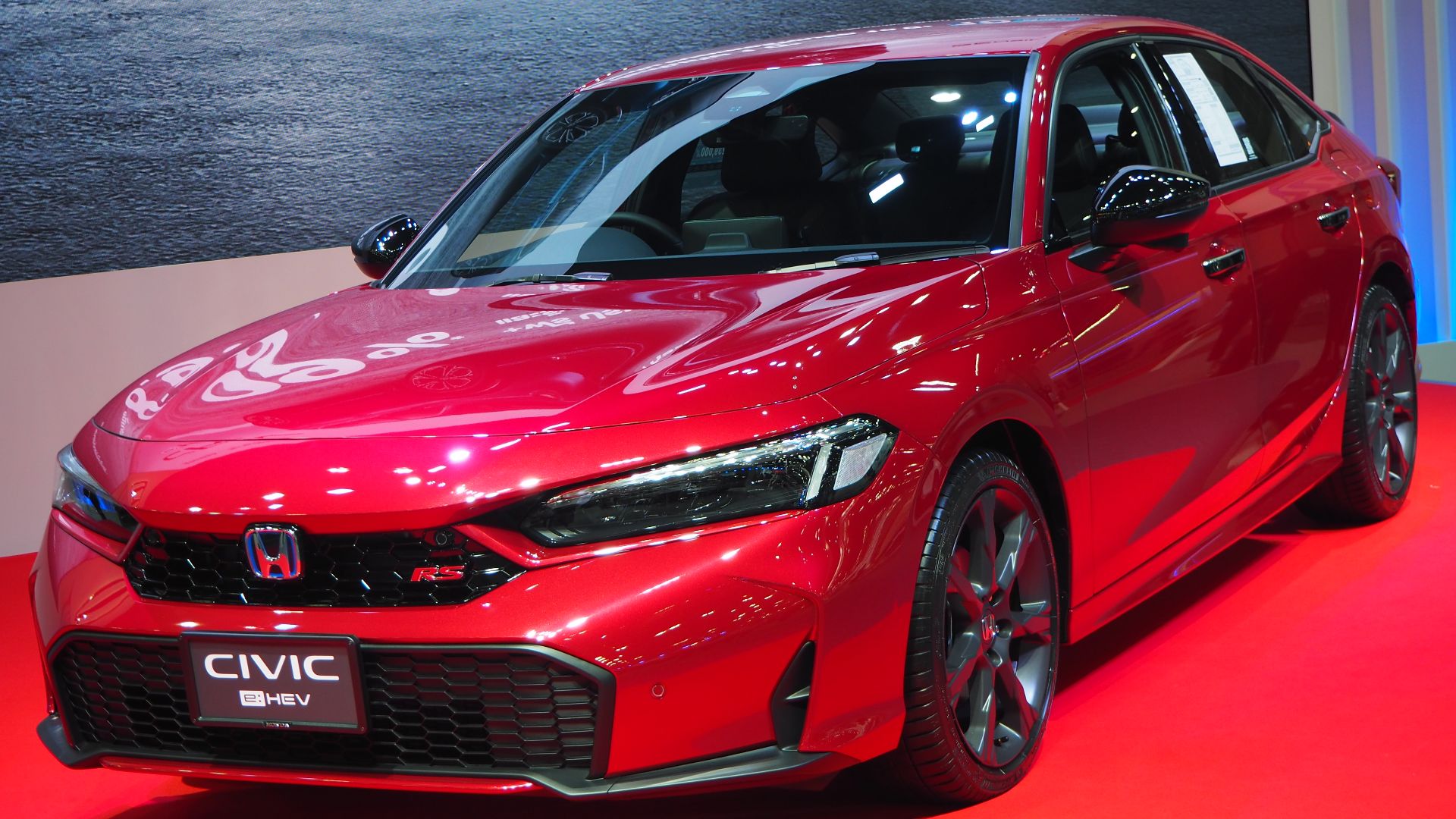 File:2024 Honda Civic e-HEV RS.jpg