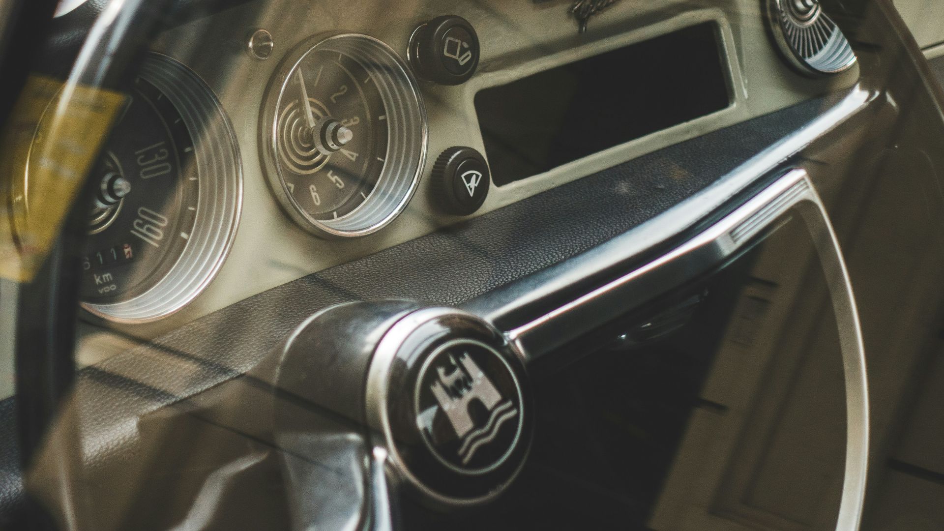 black steering wheel