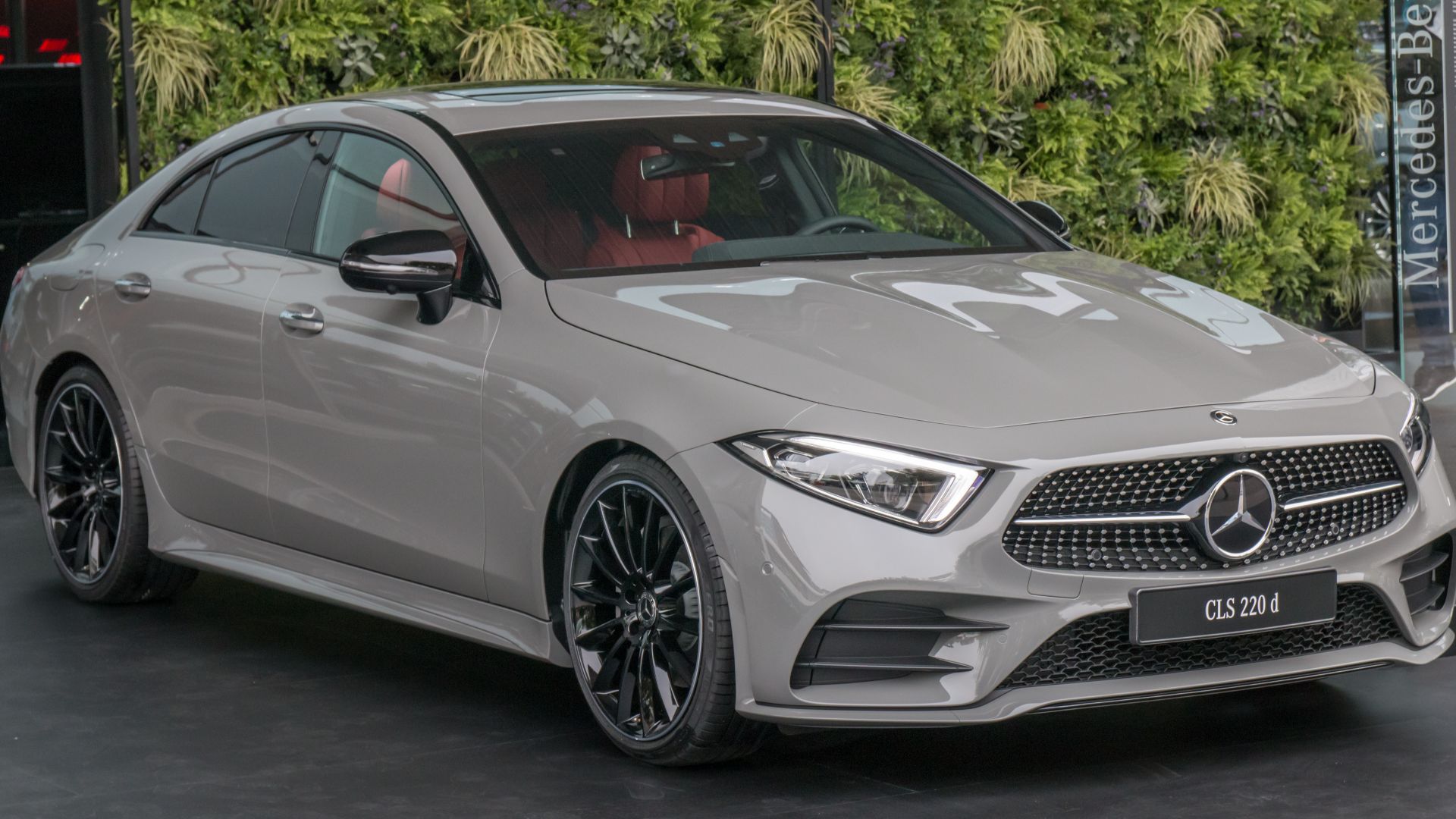 File:Mercedes-Benz C 257 CLS220 IAA 2019 JM 0285.jpg