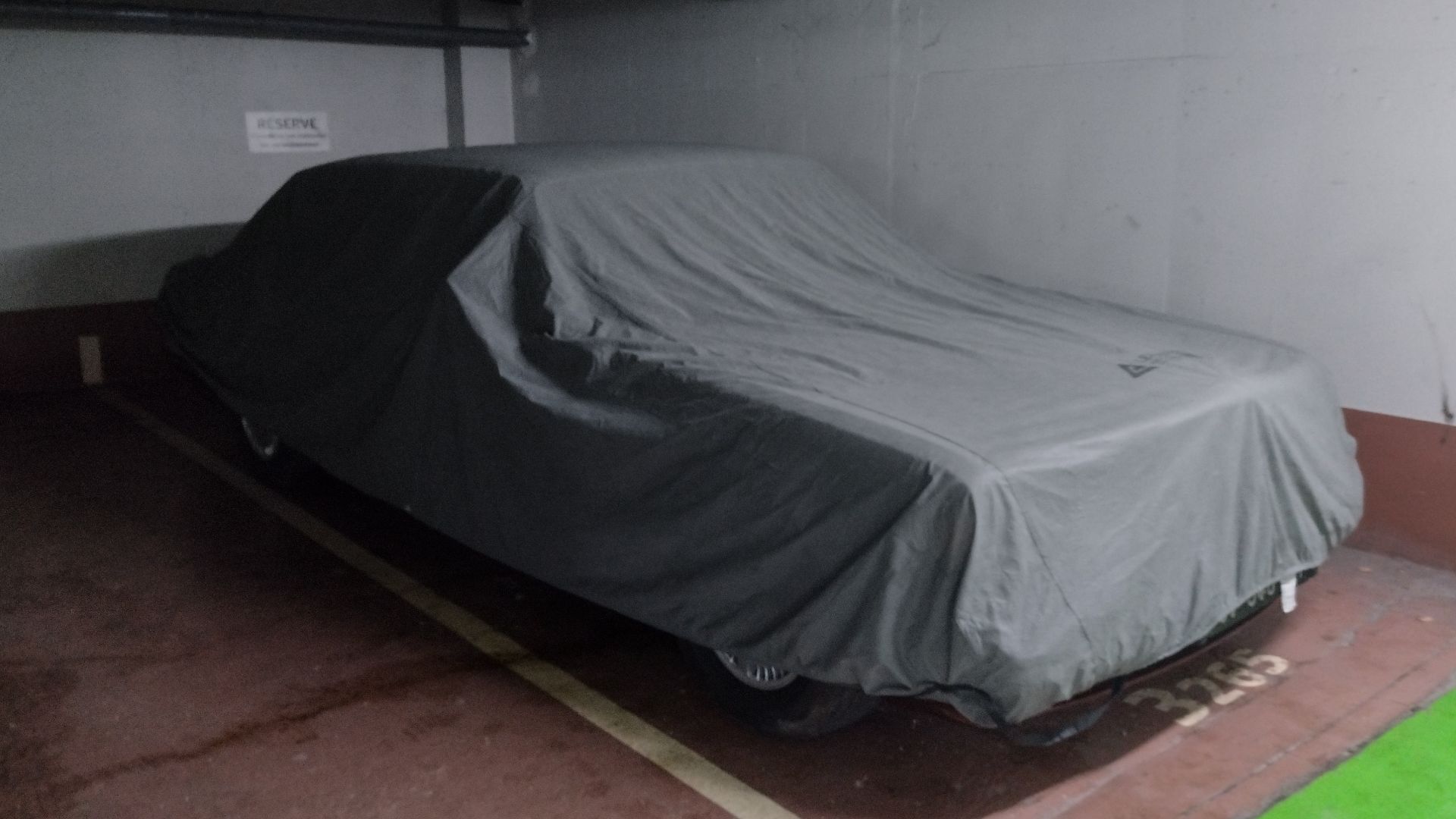 File:Covered car in foch.jpg