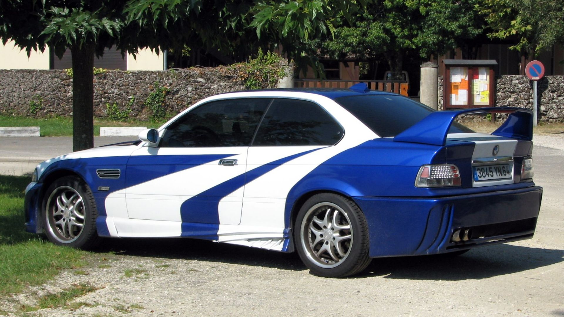 File:BMW 3-series, France (3974153265).jpg