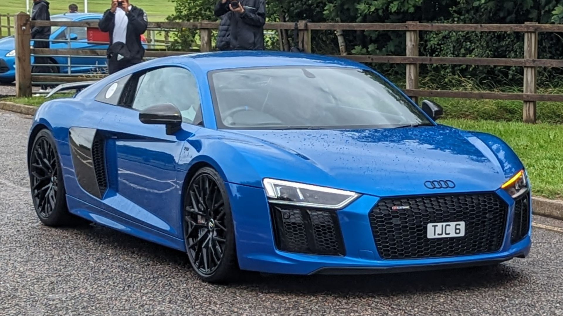 File:2018 Audi R8 V10 Plus Quattro (42488).jpg