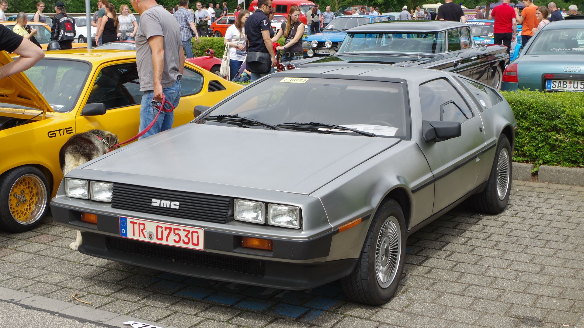 File:DeLorean DMC-12 BW 2017-07-16 15-08-14.jpg