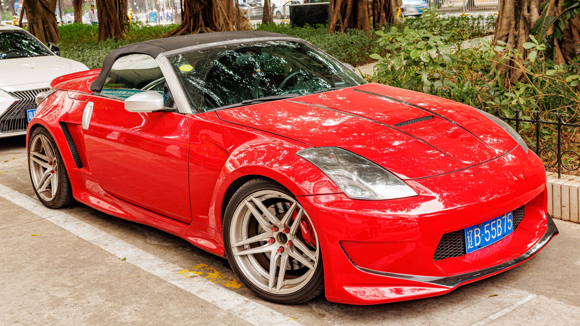 File:NISSAN 350Z ROADSTER China (2).jpg