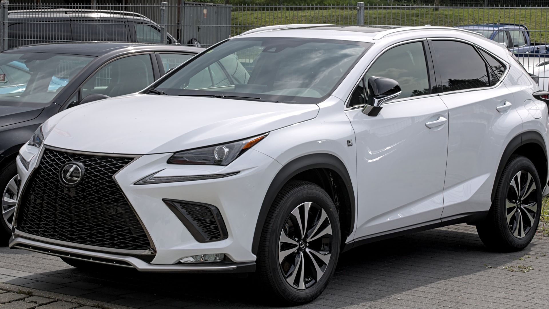 File:Lexus NX 300 (AGZ10) IMG 4832.jpg