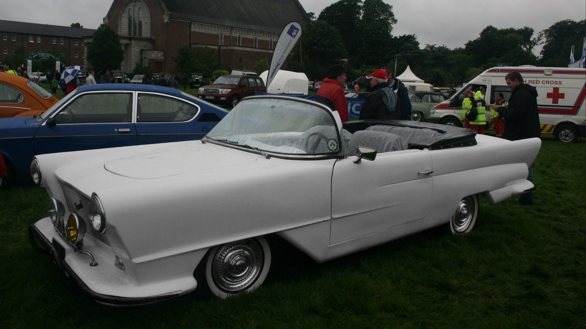 File:Shamrock front left.jpg