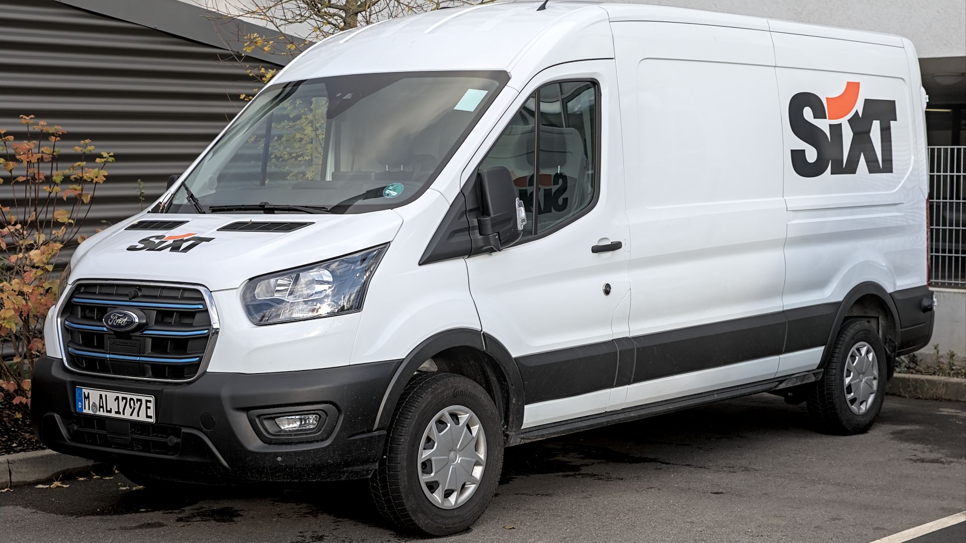 File:Ford E-Transit 1X7A1522.jpg