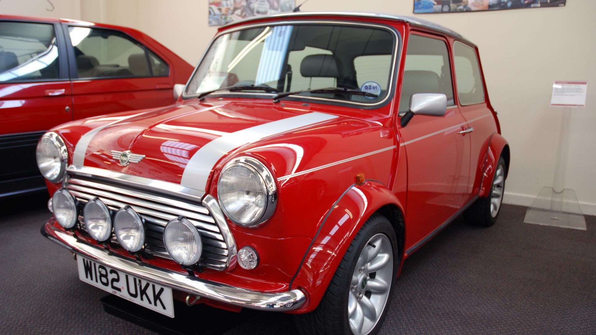 File:Mini Cooper Classic (2237006146).jpg