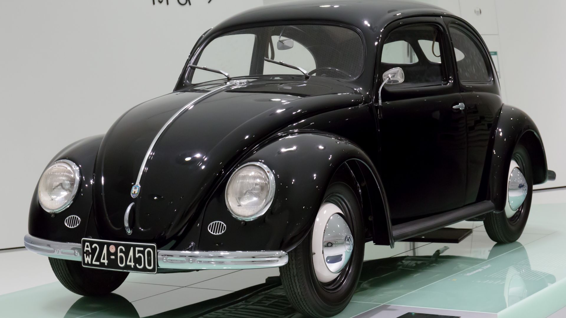 File:Volkswagen Type 1 front-left Porsche Museum.jpg