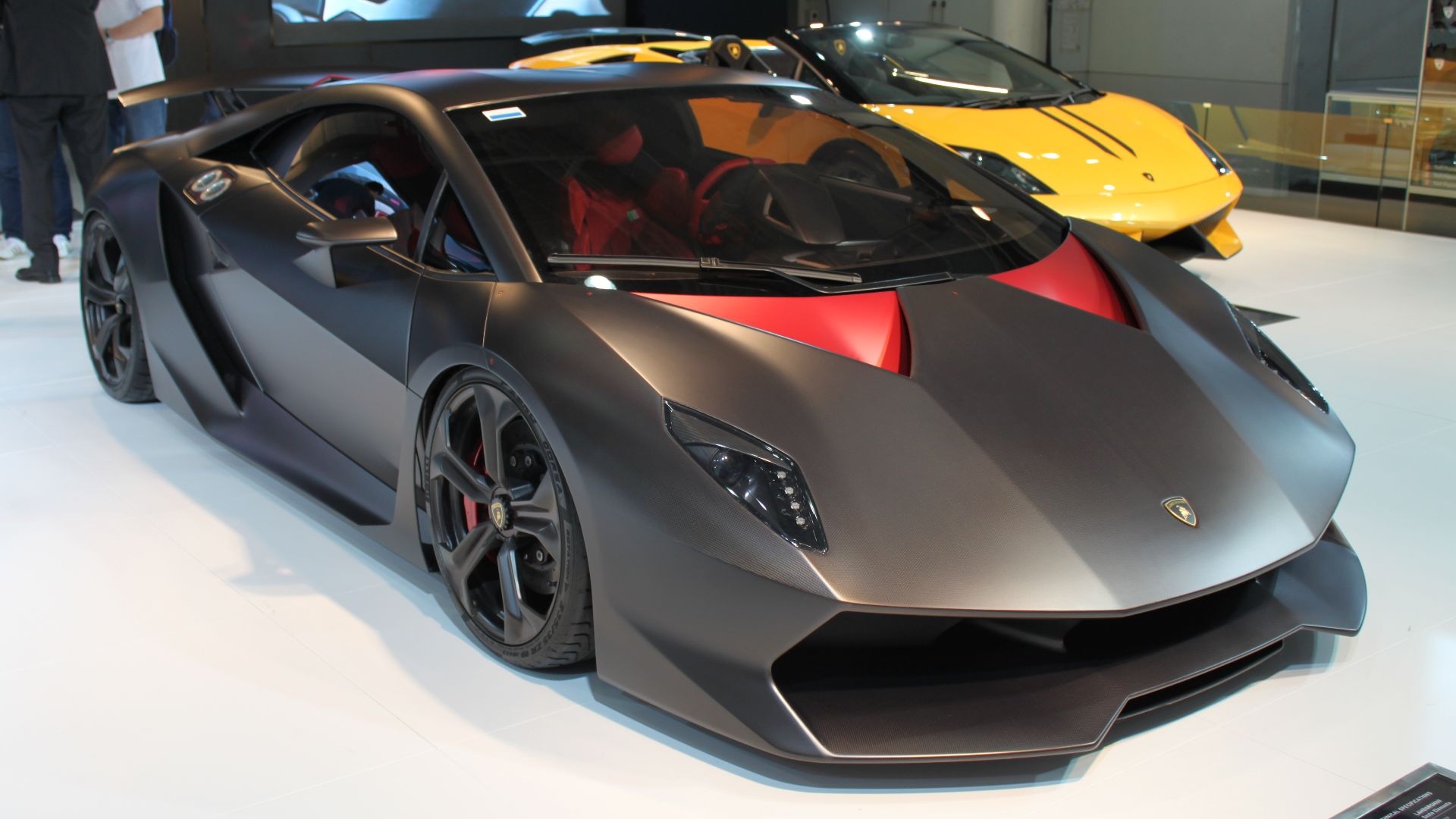 File:Lamborghini Sesto Elemento (16107850781).jpg