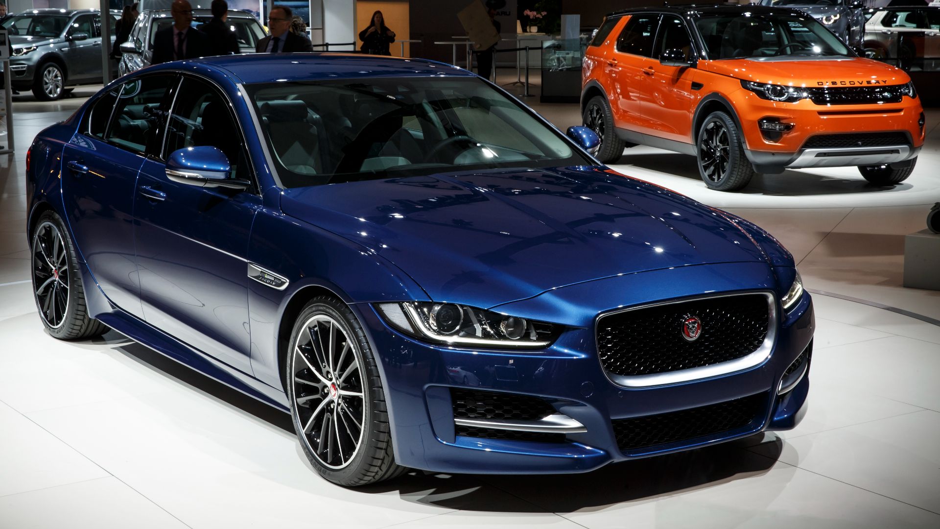 File:Jaguar Land Rover press conference, 2014 Paris Motor Show 54.jpg