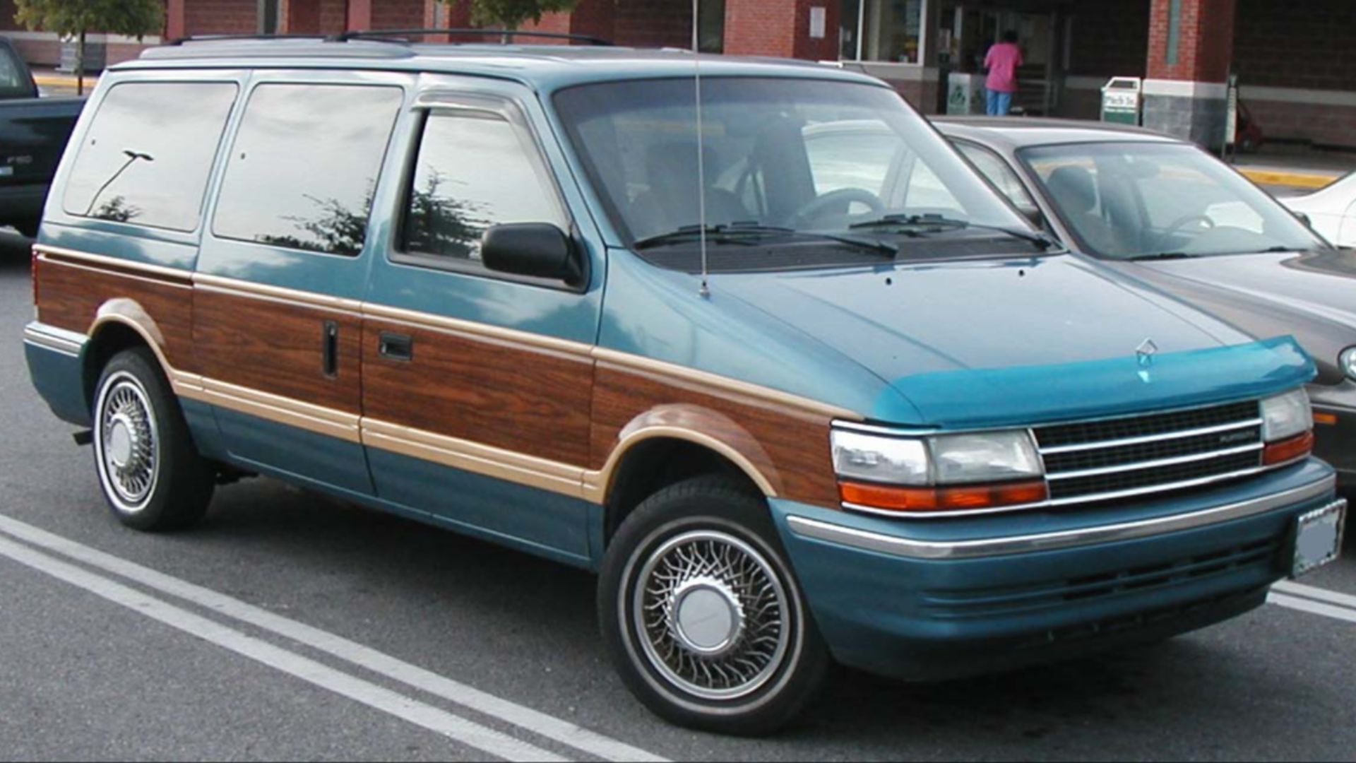 File:PlymouthGrandVoyager.jpg