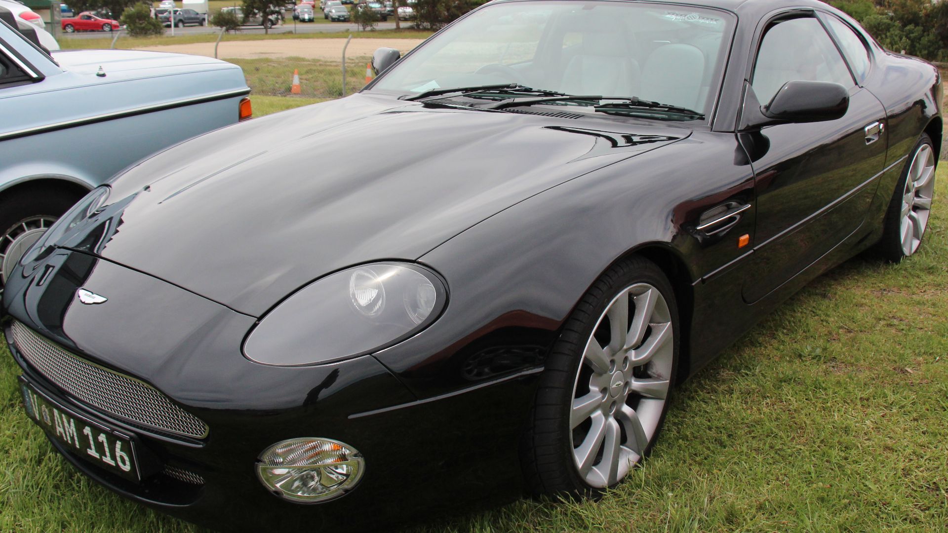 File:2001 Aston Martin DB7 Vantage Coupe (22747634970).jpg