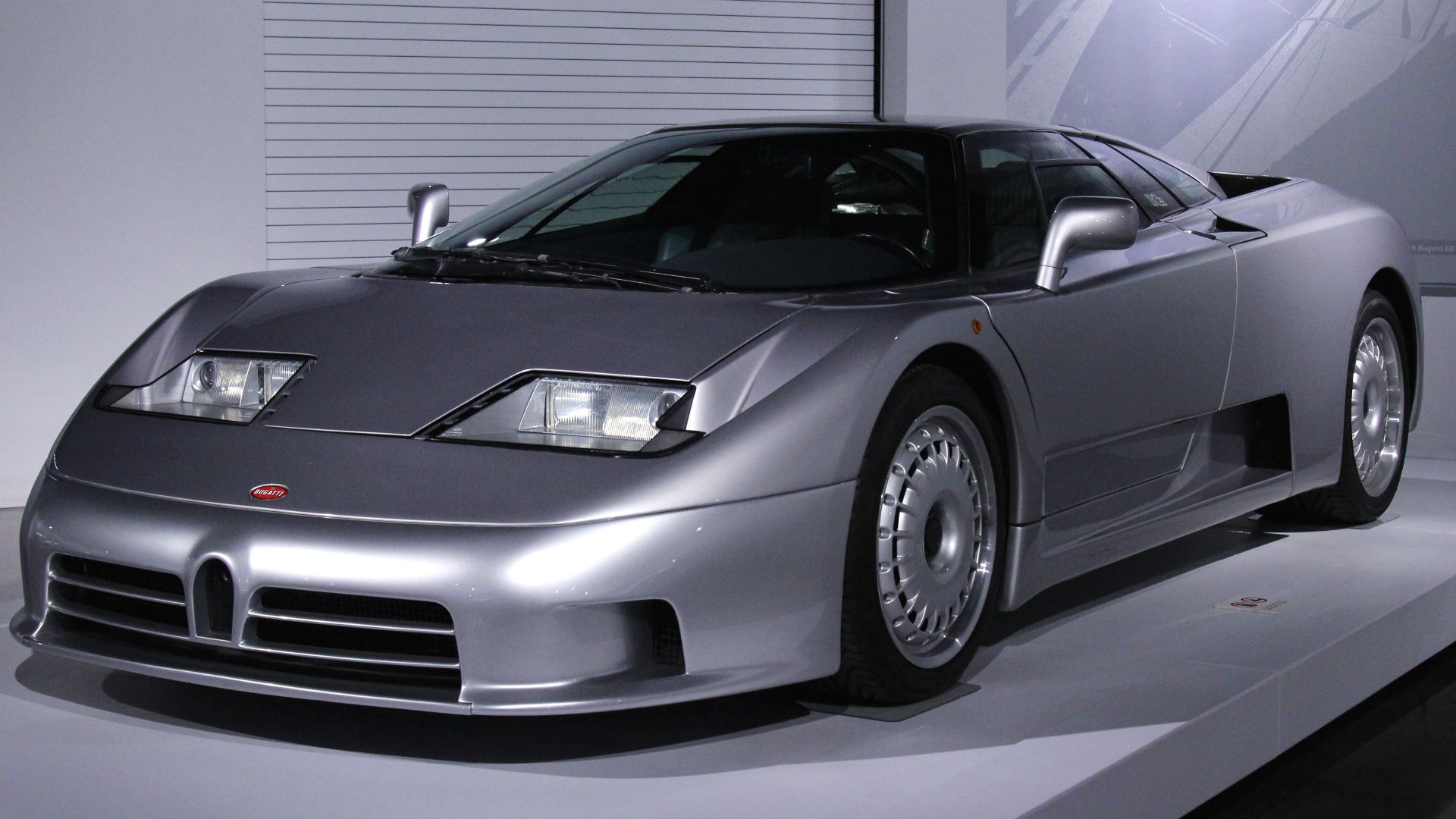 File:1994 Bugatti EB-110 (33926898784).jpg