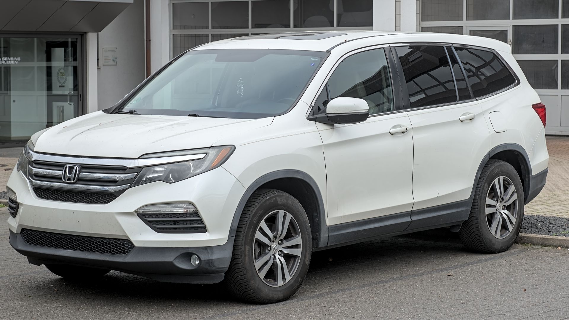 File:Honda Pilot (third generation) DSC 6080.jpg