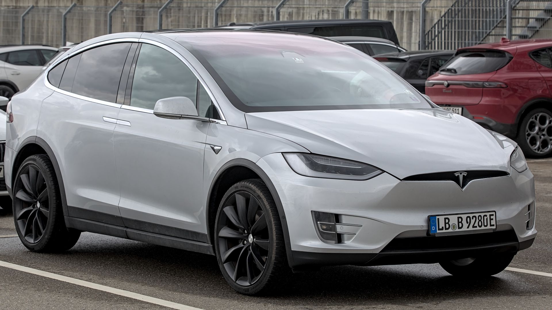 File:Tesla Model X 100D 1X7A6736.jpg