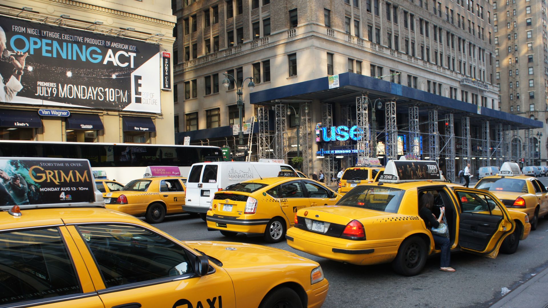 File:NYC 07 2012 taxis 3993.jpg
