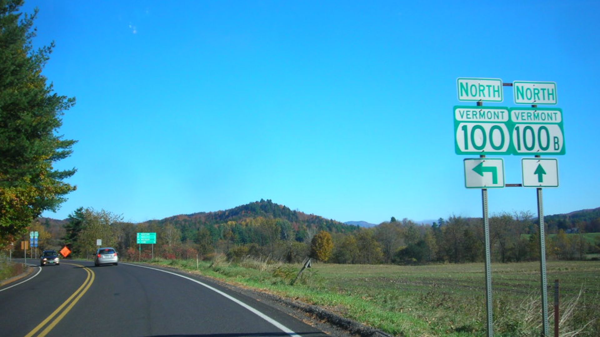 File:VT 100 North approaching VT 100B.jpg