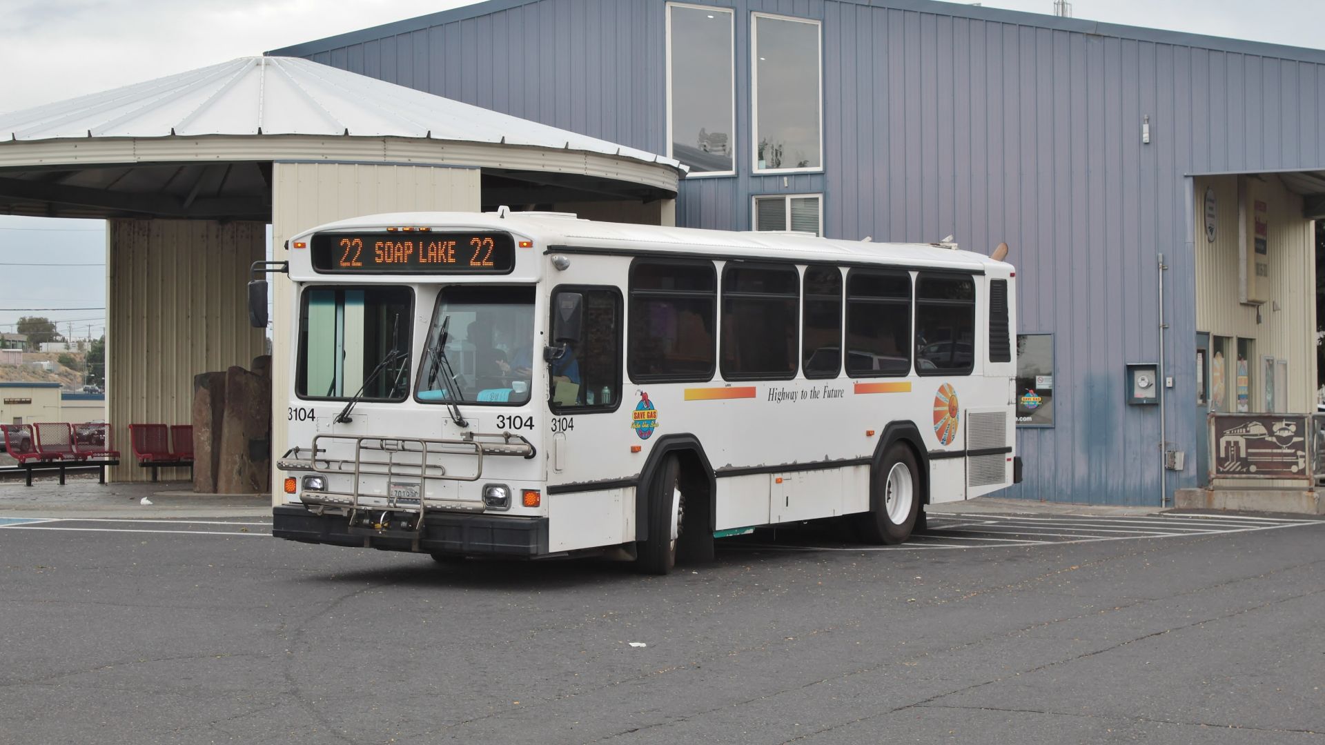 File:Grant Transit Authority 3104 at Ephrata Station.jpg